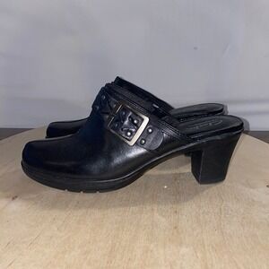 Clarks Bendables size 8.5